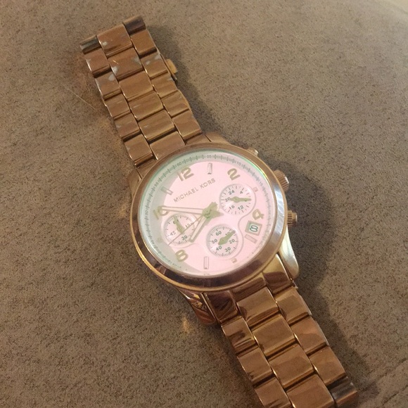 Watch - Picture 2 of 4